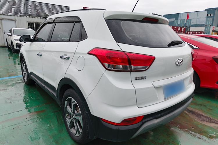 Used Hyundai ix25 2017 1.6L Automatic Smart Version Exterior 2