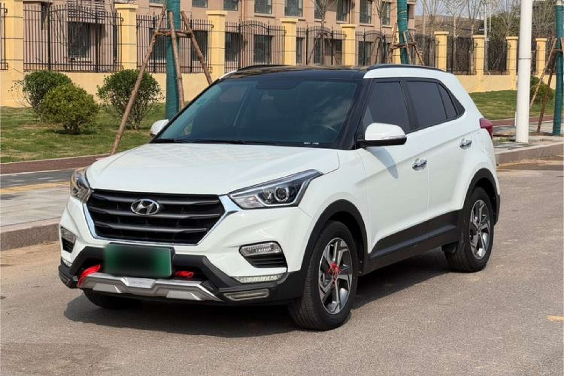 Used Hyundai ix25 2017 1.6L Automatic Smart Version Exterior 2