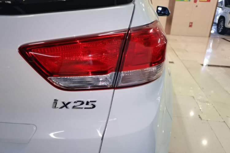 Used Hyundai ix25 2017 1.6L Automatic Smart Version Exterior 3
