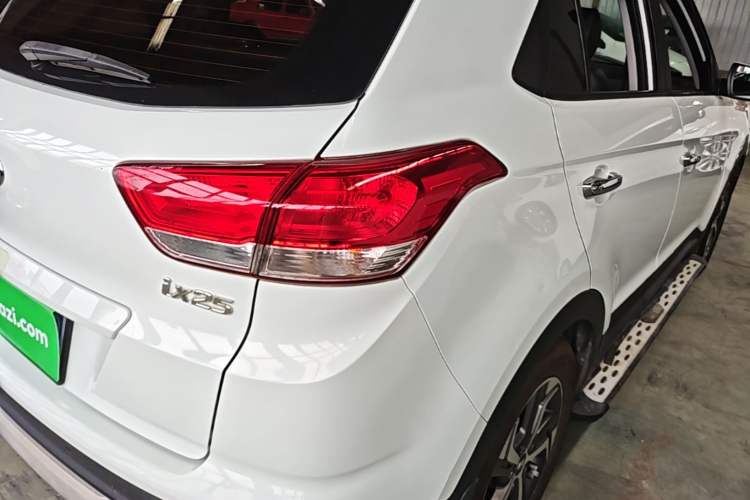 Used Hyundai ix25 2017 1.6L Automatic Smart Version Exterior 3