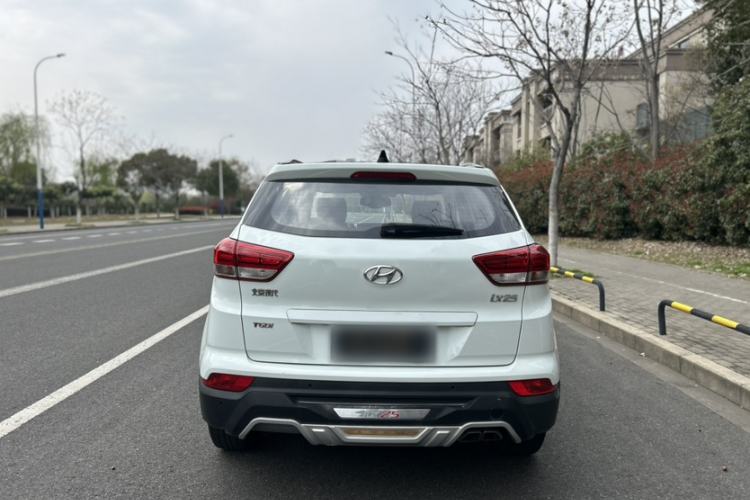 Used Hyundai ix25 2017 1.4T Automatic Smart Version Exterior 4
