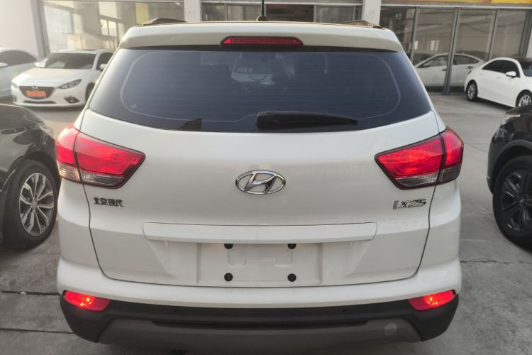 Used Hyundai ix25 2017 1.6L Automatic Smart Version Exterior 4
