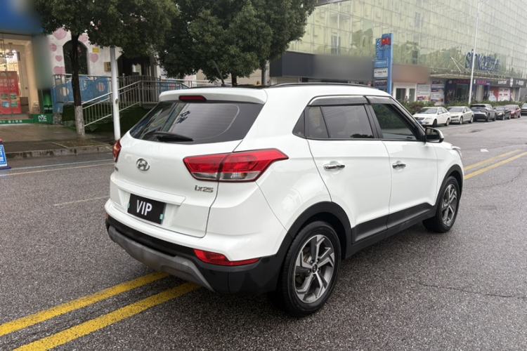 Used Hyundai ix25 2017 1.6L Automatic Smart Version Exterior 4