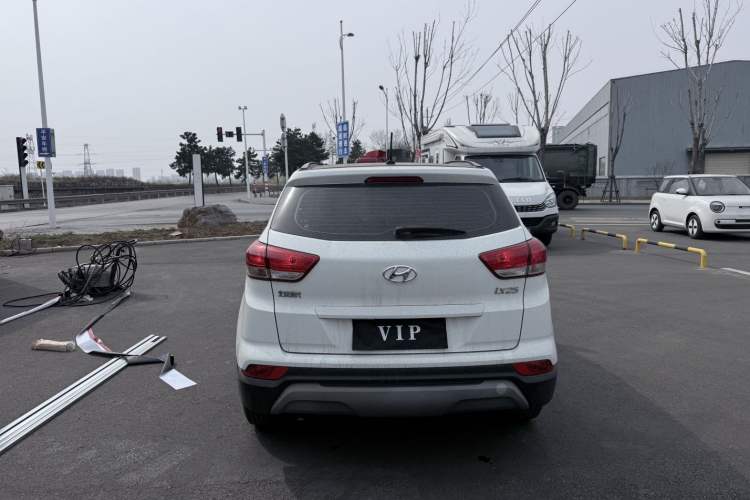 Used Hyundai ix25 2017 1.6L Automatic Smart Version Exterior 5