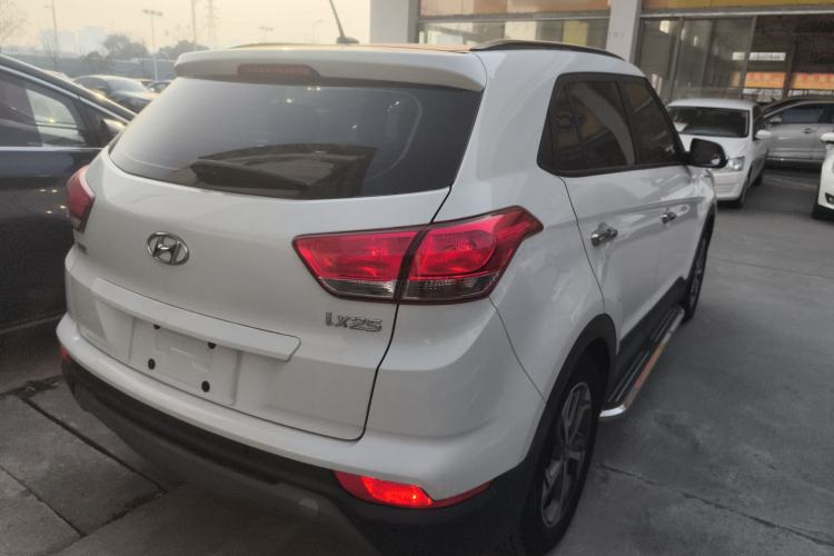Used Hyundai ix25 2017 1.6L Automatic Smart Version Exterior 5