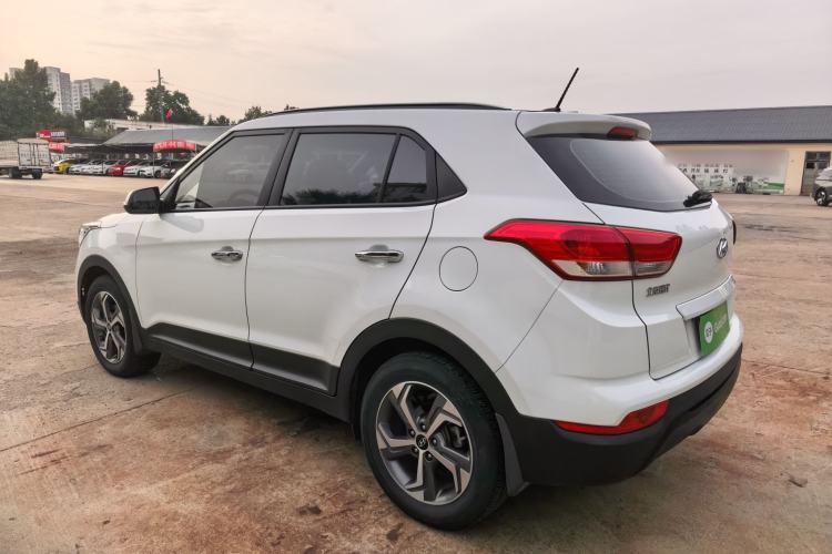 Used Hyundai ix25 2017 1.6L Automatic Smart Version Exterior 5