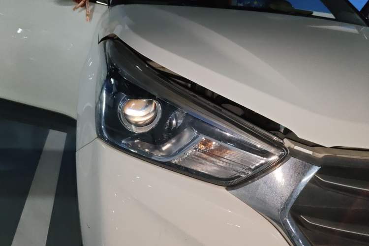 Used Hyundai ix25 2017 1.6L Automatic Smart Version Exterior 6