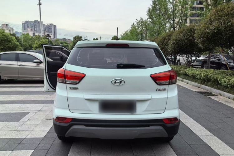 Used Hyundai ix25 2017 1.6L Automatic Smart Version Exterior 6