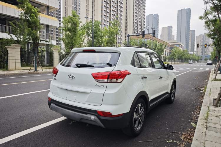 Used Hyundai ix25 2017 1.6L Automatic Smart Version Exterior 7