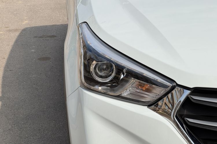 Used Hyundai ix25 2017 1.6L Automatic Smart Version Exterior 8