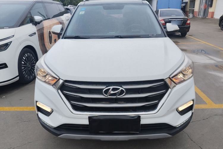 Used Hyundai ix25 2017 1.6L Automatic Smart Version Front