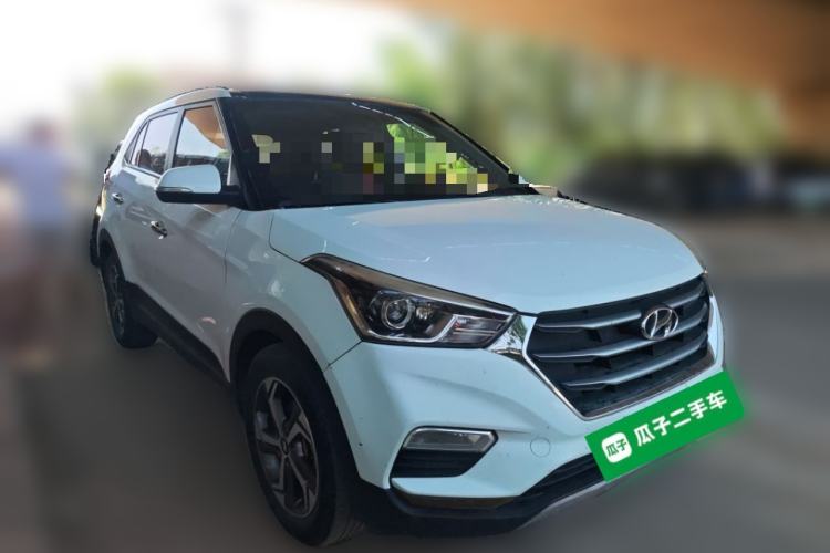 Used Hyundai ix25 2017 1.6L Automatic Smart Version Front Right 45 Deg