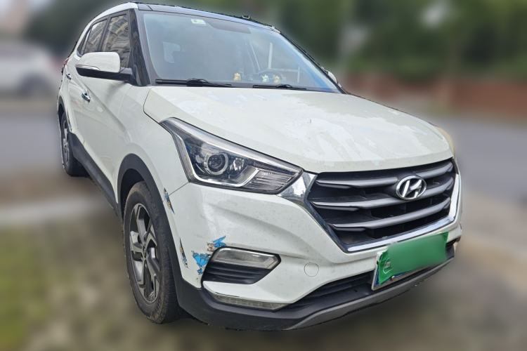 Used Hyundai ix25 2017 1.6L Automatic Smart Version Front Right 45 Deg