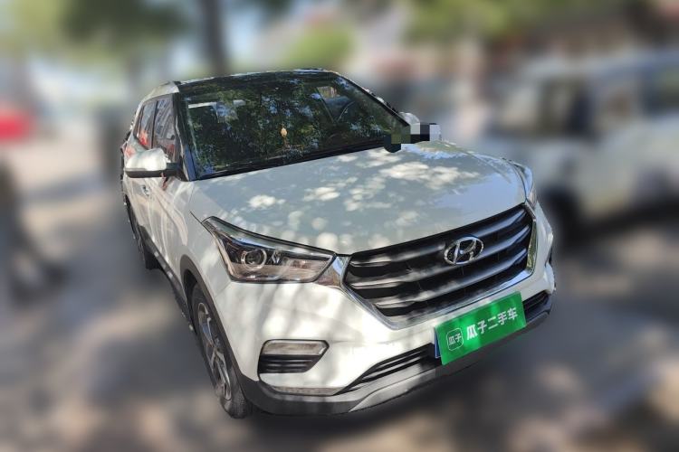 Used Hyundai ix25 2017 1.6L Automatic Smart Version Front Right 45 Deg