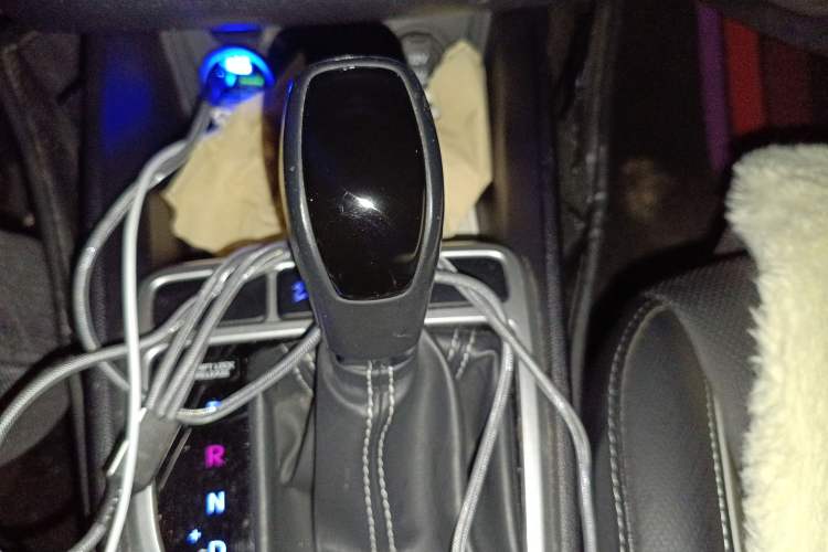 Used Hyundai ix25 2017 1.6L Automatic Smart Version Gear Lever