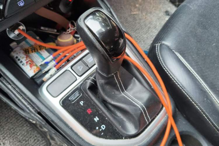 Used Hyundai ix25 2017 1.6L Automatic Smart Version Gear Lever
