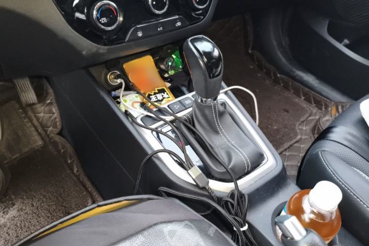 Used Hyundai ix25 2017 1.6L Automatic Smart Version Gear Lever