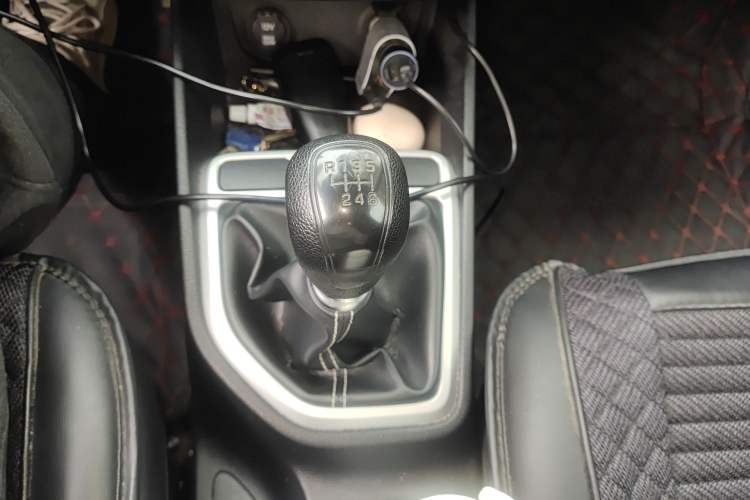 Used Hyundai ix25 2017 1.6L Manual Fashion Model Gear Lever