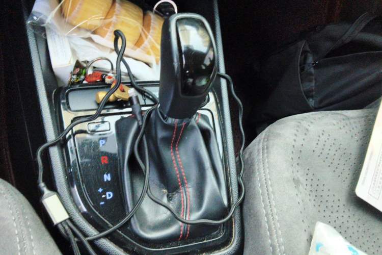 Used Hyundai ix25 2017 1.6L Automatic Smart Version Gear Lever