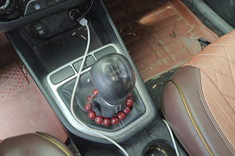 Used Hyundai ix25 2017 1.6L Manual Fashion Model Gear Lever