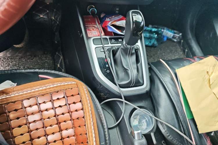 Used Hyundai ix25 2017 1.6L Automatic Smart Version Gear Lever