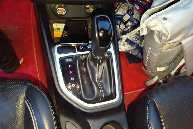 Used Hyundai ix25 2017 1.6L Automatic Smart Version Gear Lever