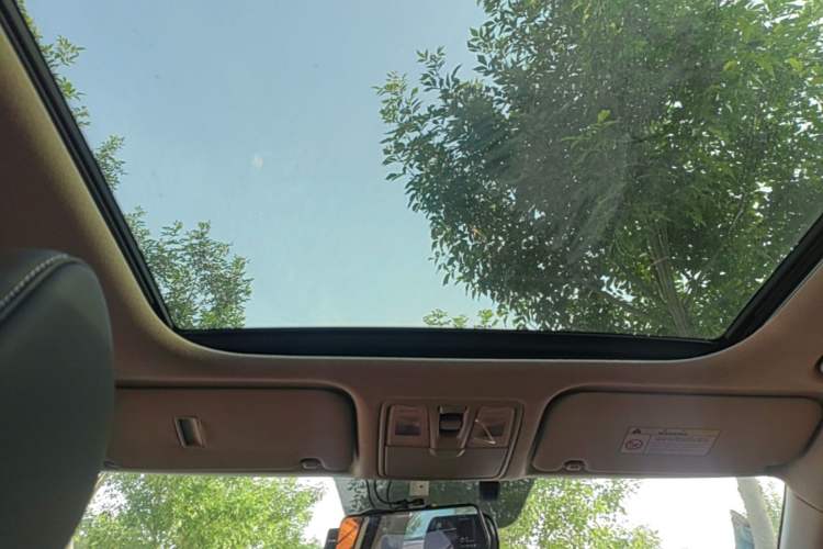 Used Hyundai ix25 2017 1.6L Automatic Smart Version Headliner