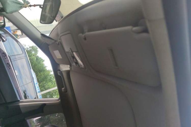 Used Hyundai ix25 2017 1.6L Automatic Smart Version Headliner