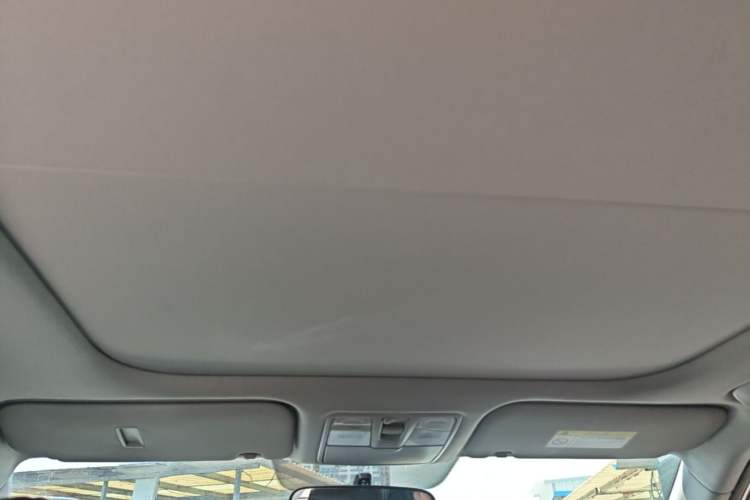 Used Hyundai ix25 2017 1.4T Automatic Smart Version Headliner