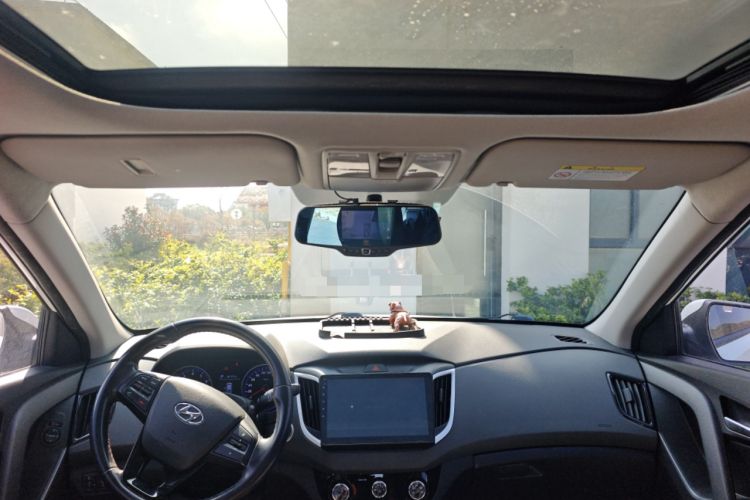 Used Hyundai ix25 2017 1.4T Automatic Smart Version Headliner