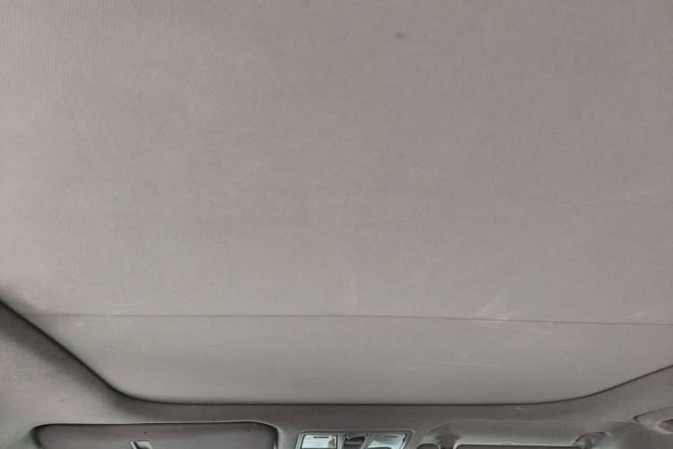 Used Hyundai ix25 2017 1.6L Automatic Smart Version Headliner