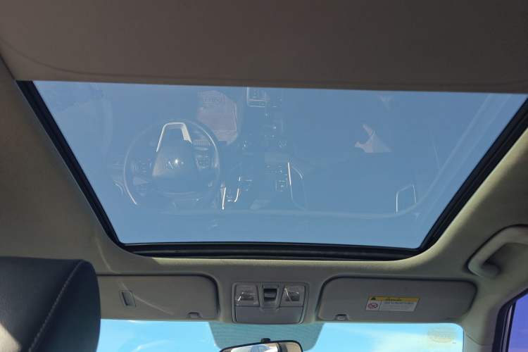 Used Hyundai ix25 2017 1.6L Automatic Smart Version Headliner