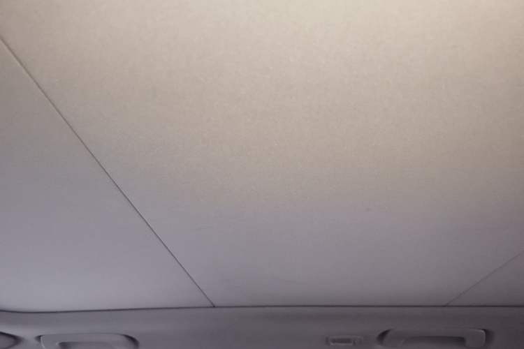 Used Hyundai ix25 2017 1.6L Automatic Smart Version Headliner