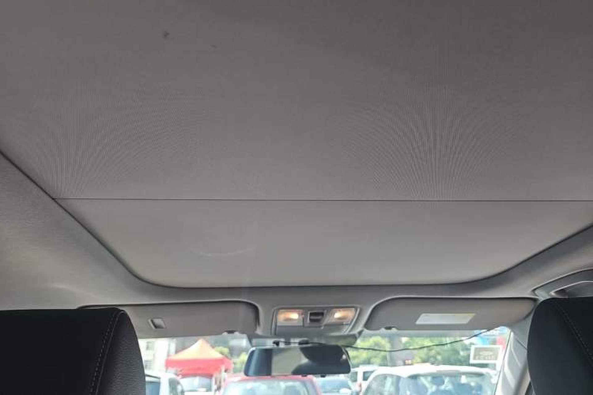 Used Hyundai ix25 2017 1.6L Automatic Smart Version Headliner