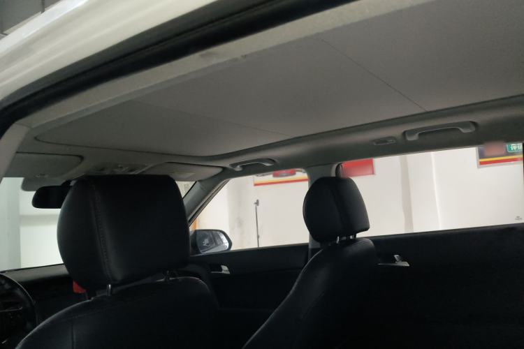 Used Hyundai ix25 2017 1.4T Automatic Smart Version Headliner