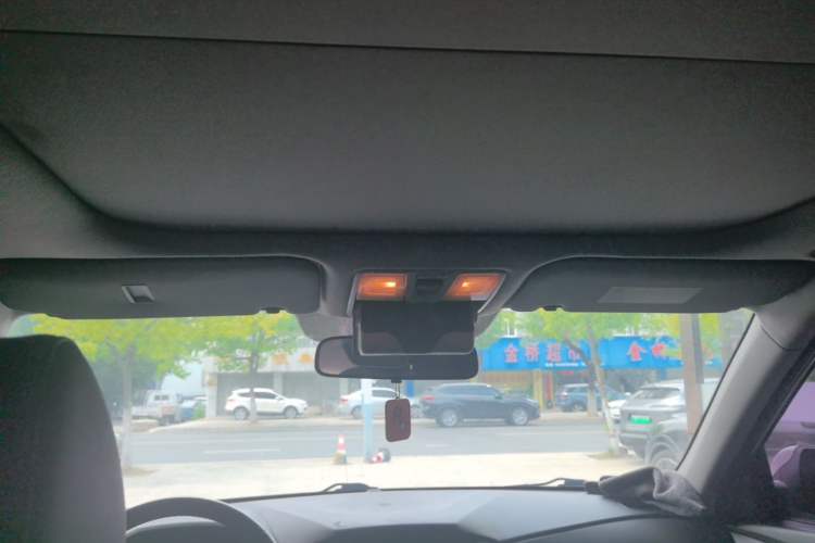 Used Hyundai ix25 2017 1.6L Automatic Smart Version Headliner