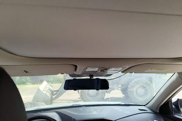 Used Hyundai ix25 2017 1.6L Automatic Smart Version Headliner