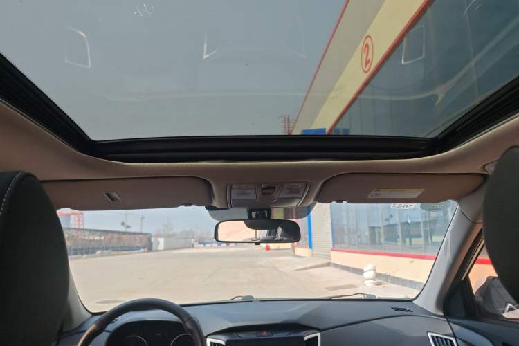 Used Hyundai ix25 2017 1.6L Automatic Smart Version Headliner