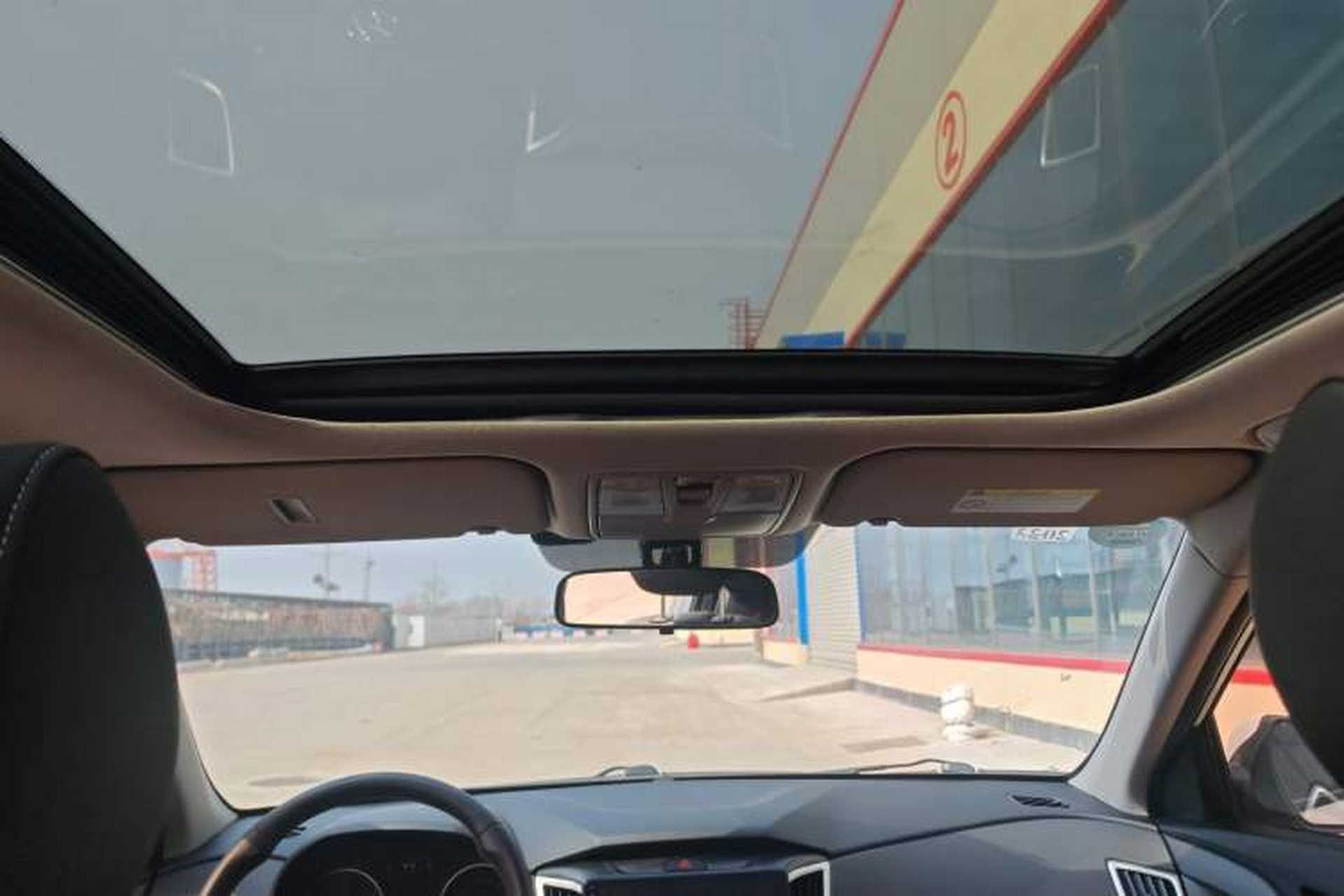Used Hyundai ix25 2017 1.6L Automatic Smart Version Headliner