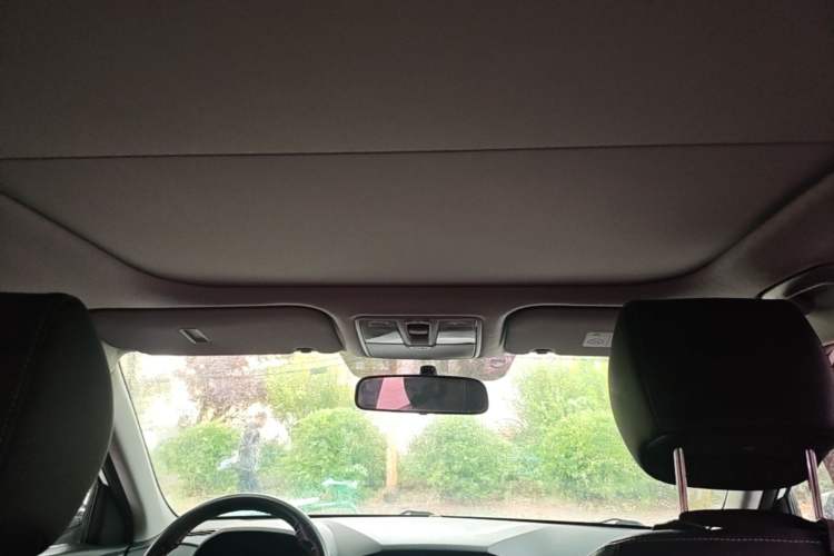 Used Hyundai ix25 2017 1.6L Automatic Smart Version Headliner