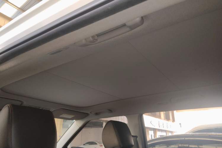 Used Hyundai ix25 2017 1.4T Automatic Smart Version Headliner