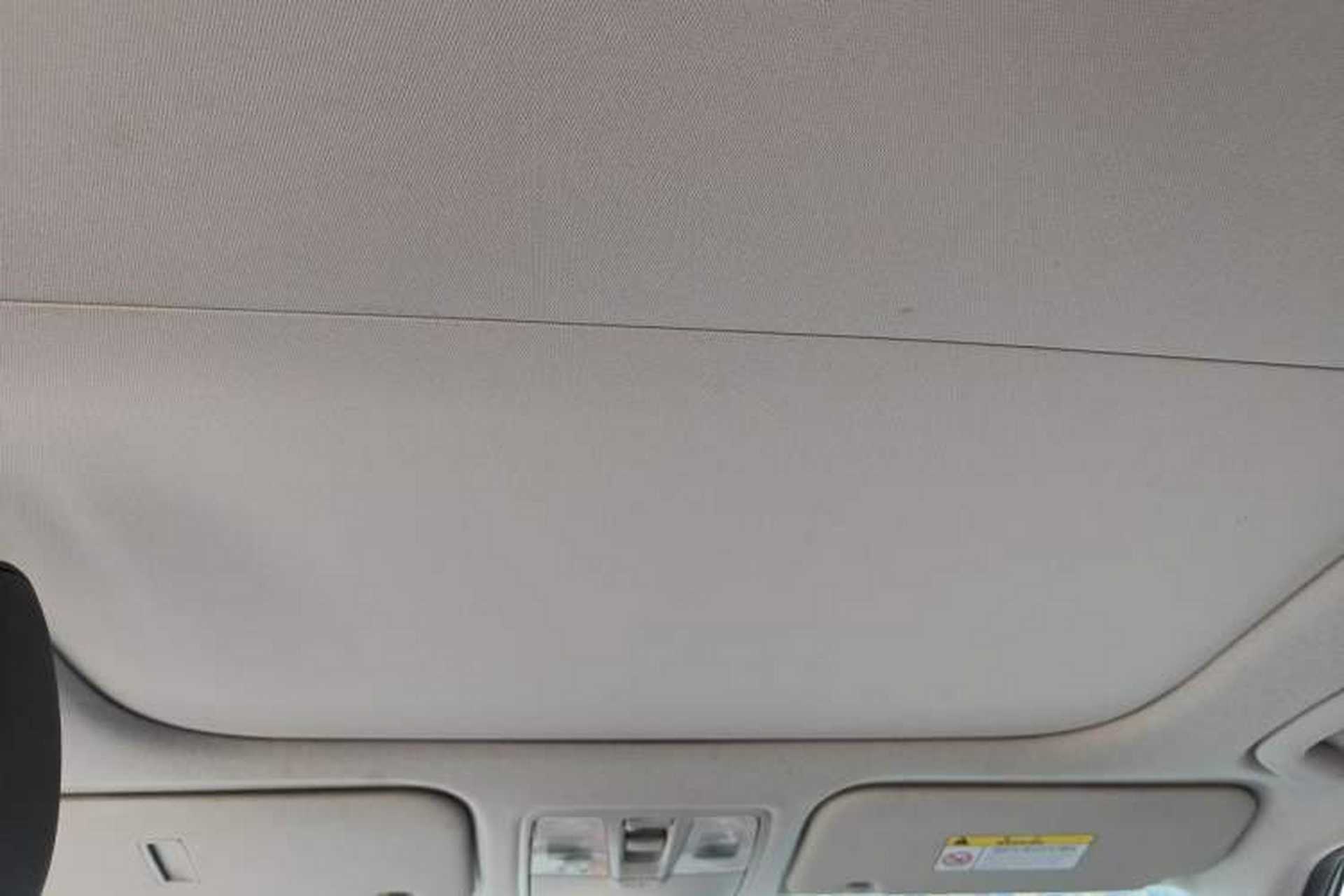 Used Hyundai ix25 2017 1.6L Automatic Smart Version Headliner