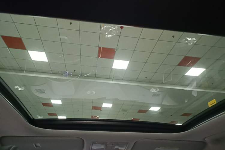 Used Hyundai ix25 2017 1.6L Automatic Smart Version Headliner