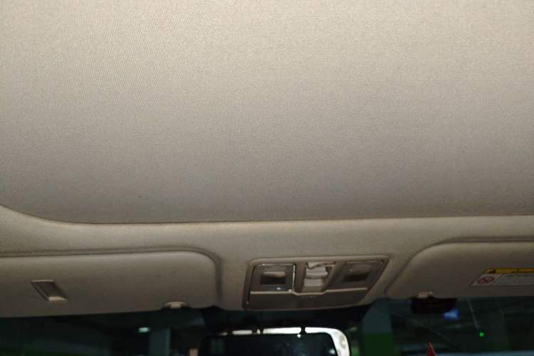 Used Hyundai ix25 2017 1.6L Automatic Smart Version Headliner