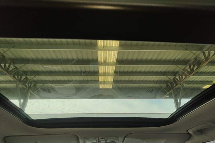 Used Hyundai ix25 2017 1.4T Automatic Smart Version Headliner