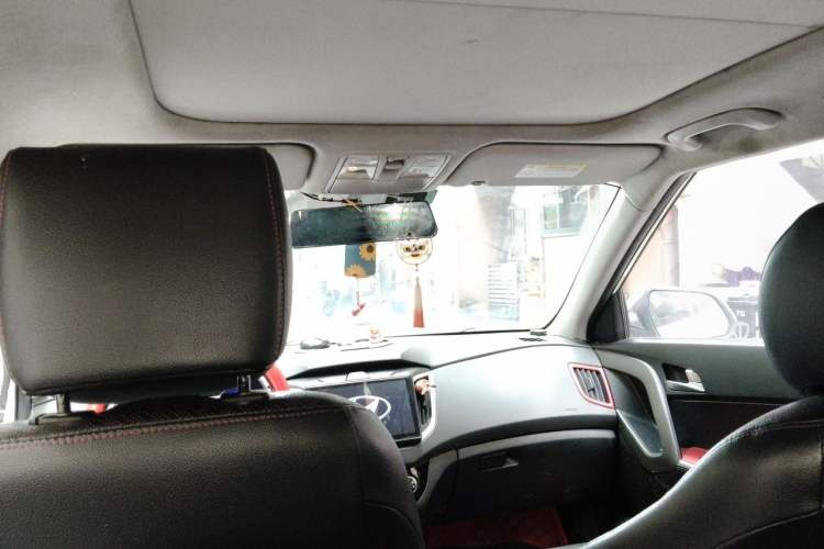 Used Hyundai ix25 2017 1.4T Automatic Smart Version Headliner