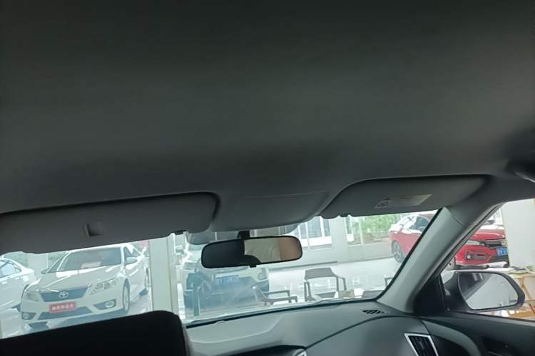 Used Hyundai ix25 2017 1.6L Manual Fashion Model Headliner