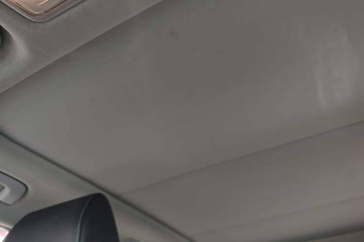 Used Hyundai ix25 2017 1.6L Automatic Smart Version Headliner