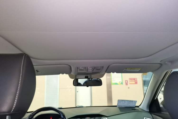Used Hyundai ix25 2017 1.6L Automatic Smart Version Headliner