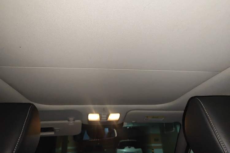 Used Hyundai ix25 2017 1.6L Automatic Smart Version Headliner
